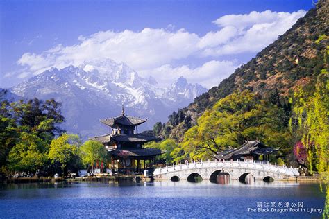  Black Dragon Pool! A Serene Oasis Amidst Ancient Lijiang